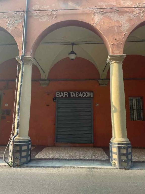 Bar in in affitto da privato a Bologna via San Vitale, 23