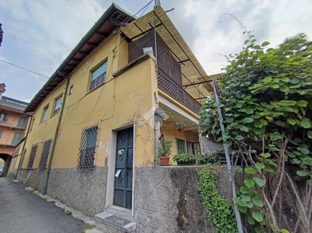 Casa Indipendente in vendita a Gassino Torinese vicolo Scalafiotti, 3