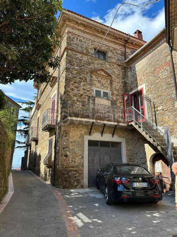 Casa Indipendente in vendita a San Mauro Cilento via Vicolo Piazza