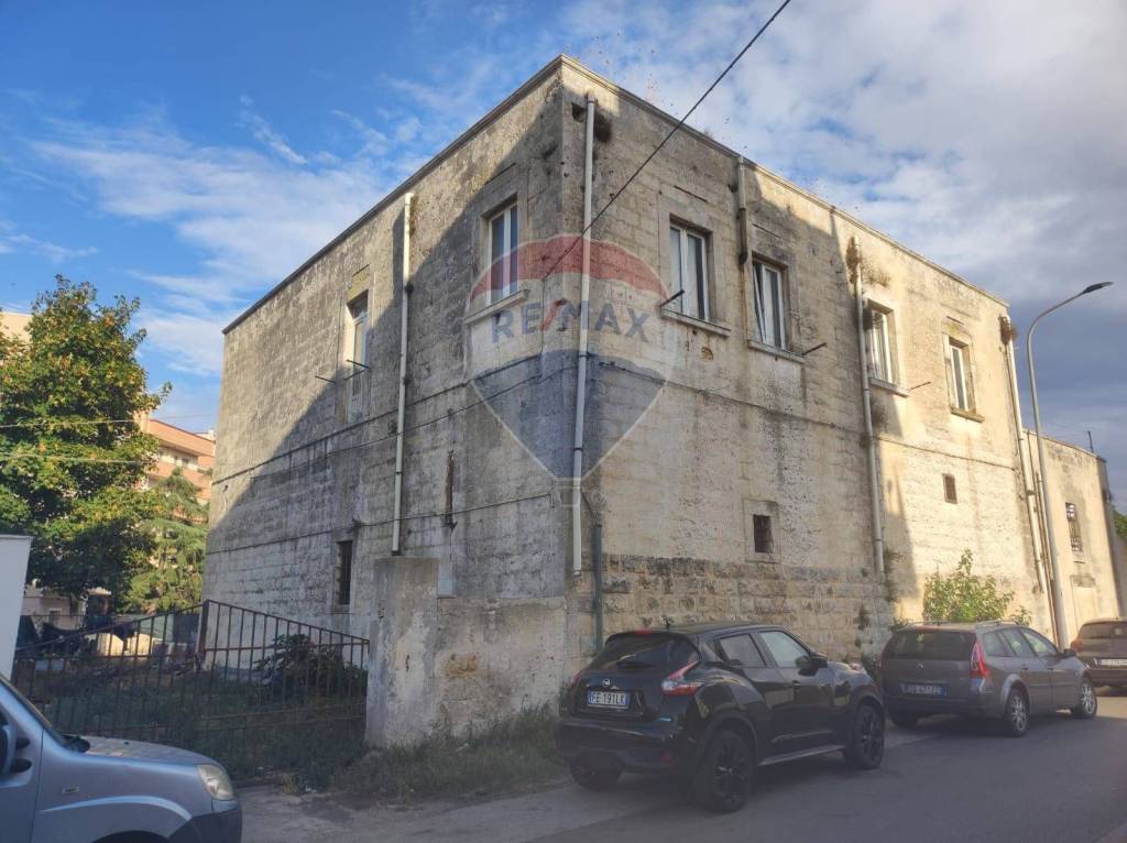 Casa Indipendente in vendita a Gioia del Colle via della Fiera, snc