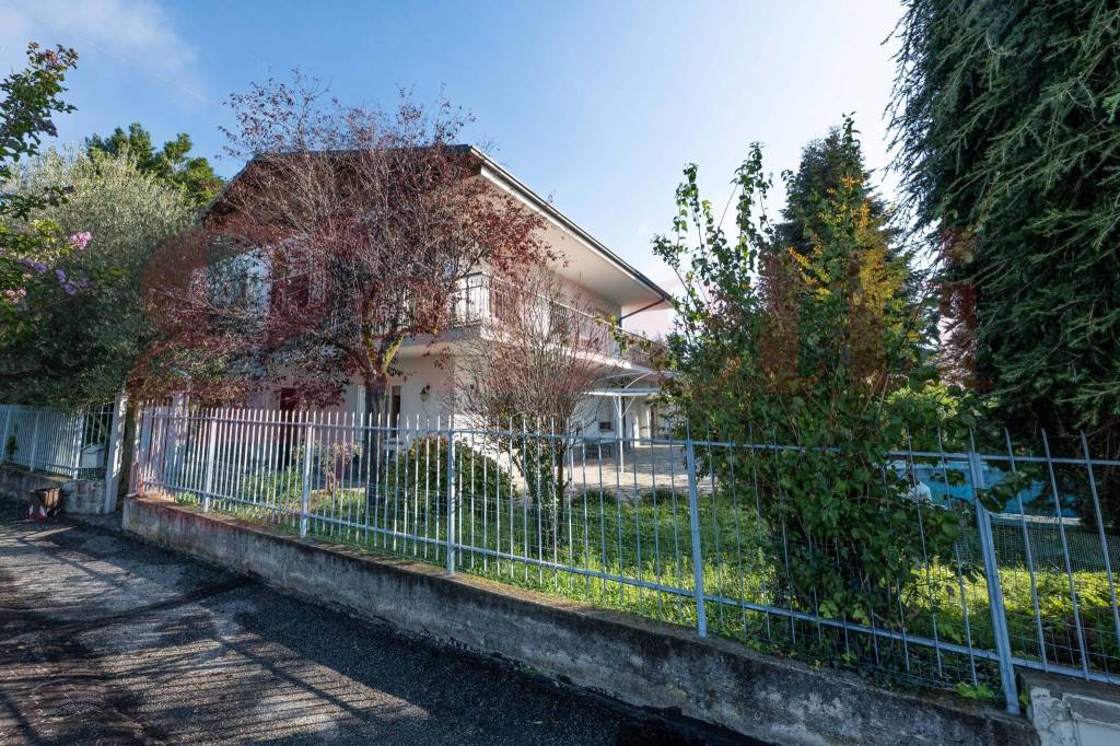 Villa Bifamiliare in vendita a Baldissero Torinese strada Pino Torinese, 20/6