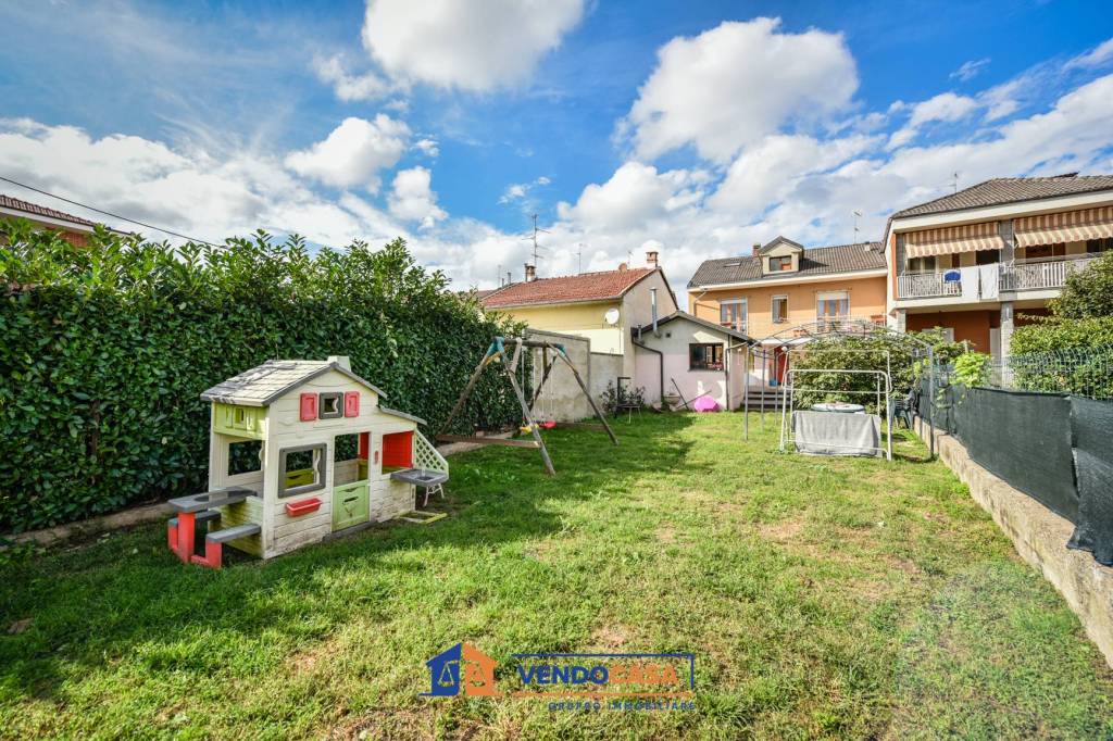 Villa in vendita a Carmagnola vicolo Quaranta, 3