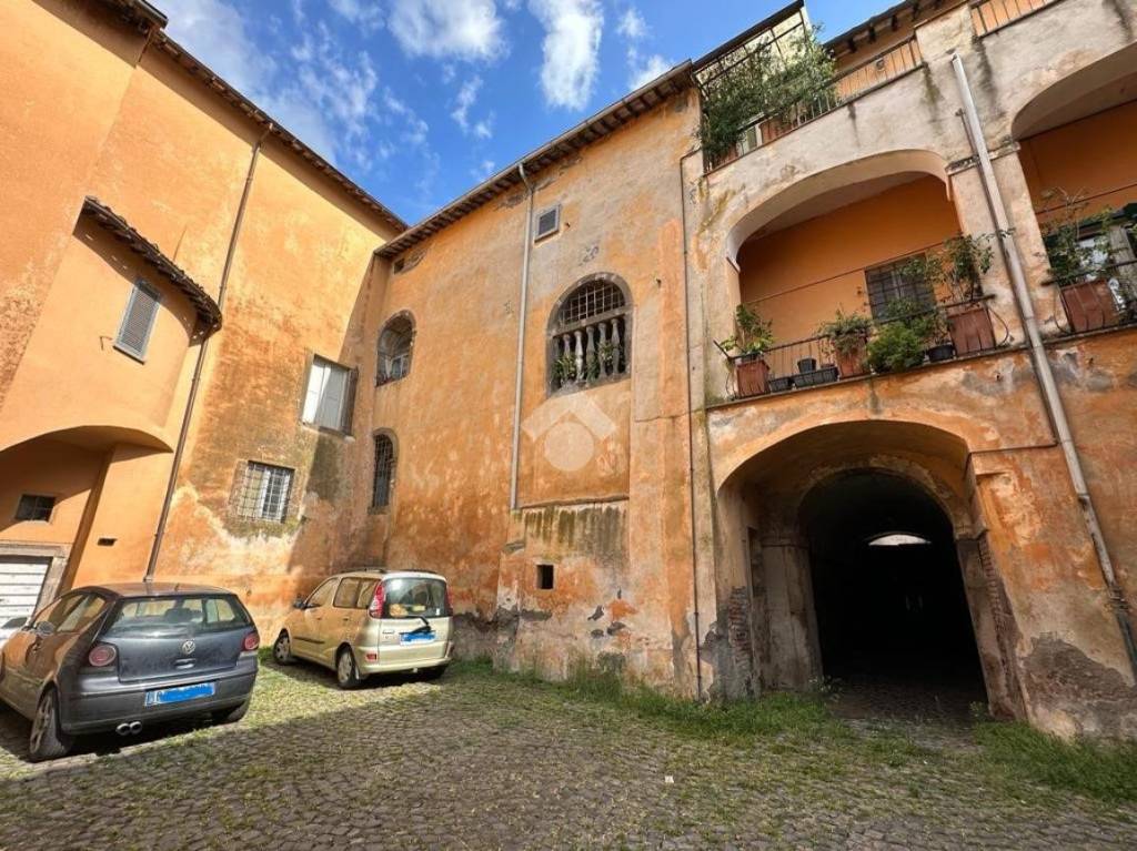 Appartamento in vendita a Tuscania via Pozzo Bianco, 34