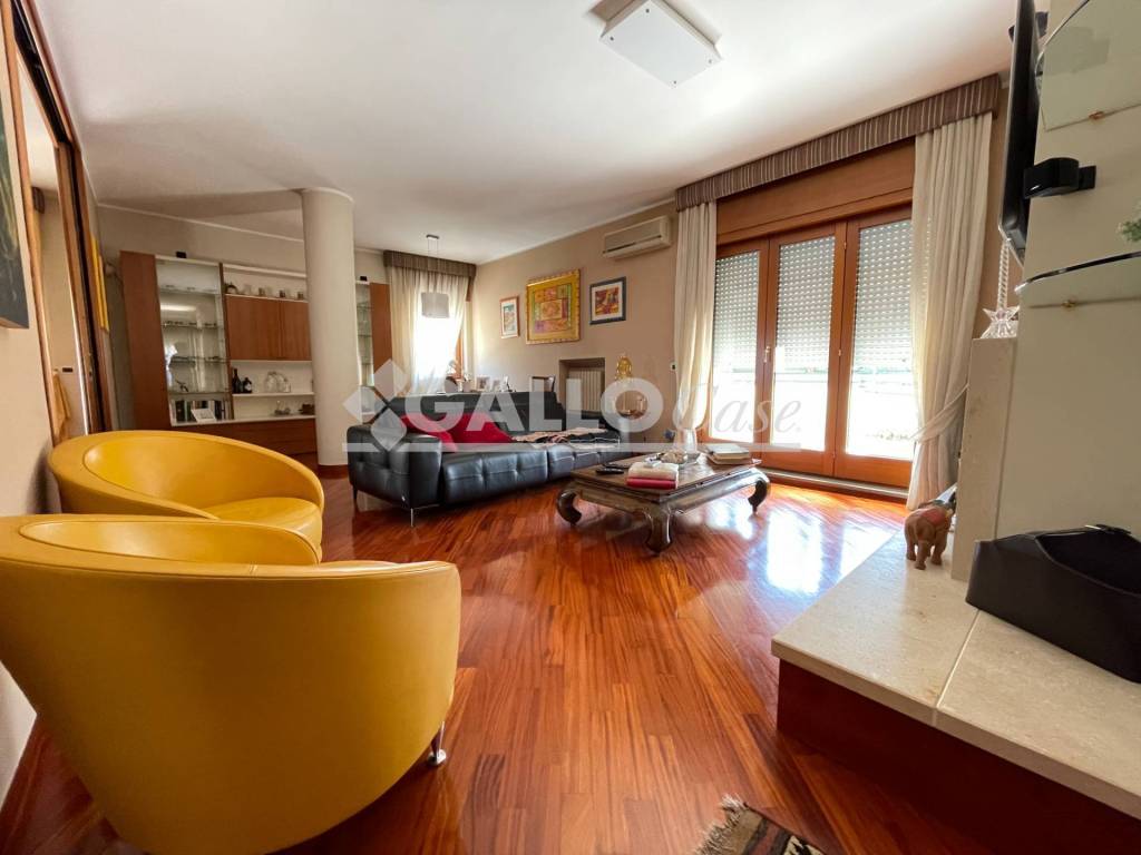 Appartamento in vendita a Cosenza via Negroni