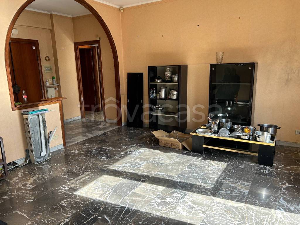 Appartamento in vendita a Roma via Salvatore Talamo