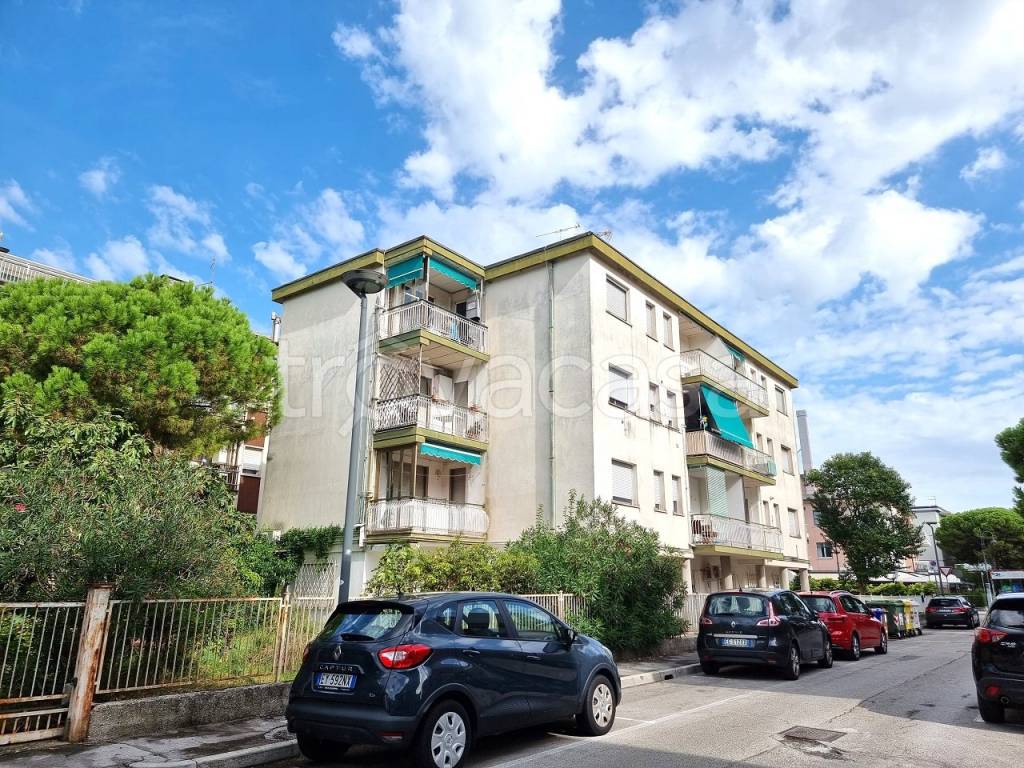 Appartamento in vendita a Grado viale San Francesco d'Assisi, 16