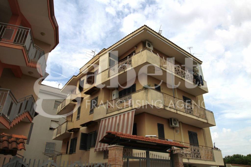 Appartamento in vendita ad Arzano via Moccaldi