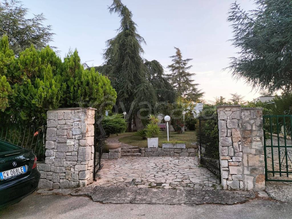 Villa a Schiera in vendita a Cassano delle Murge borgo Fra Diavolo, 126