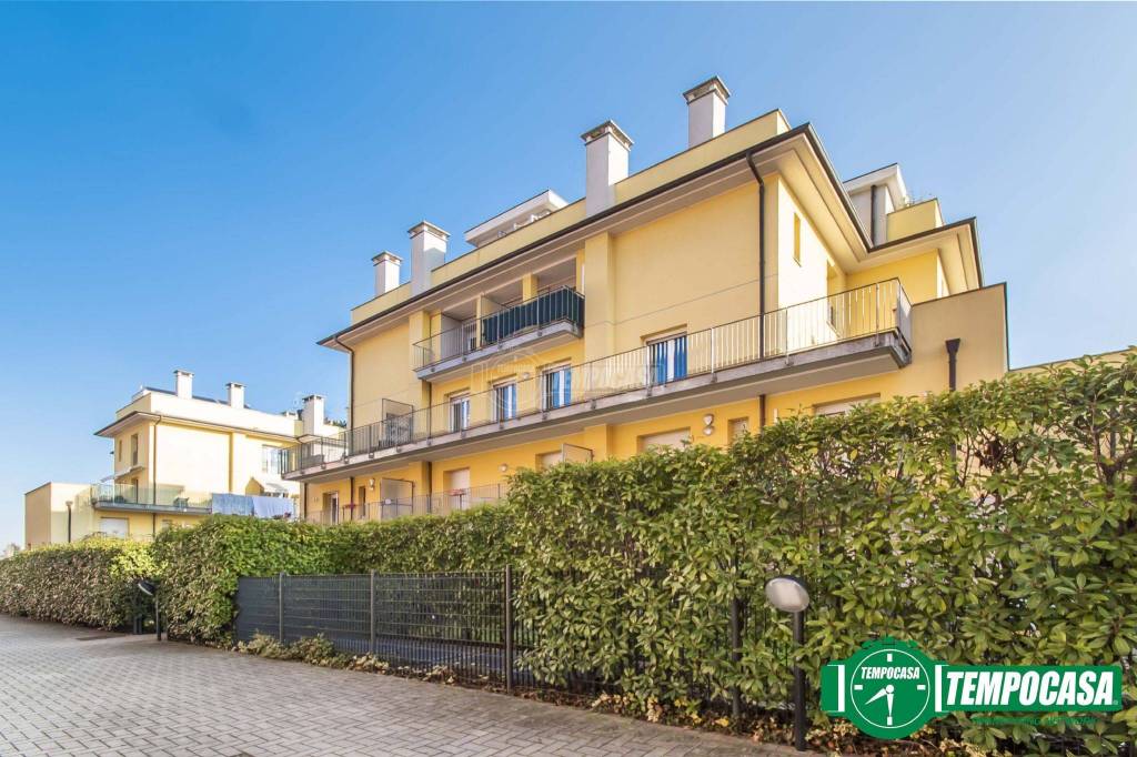 Appartamento in vendita a Cerro Maggiore via Ilaria Alpi