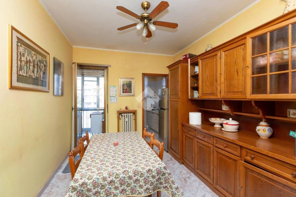 Appartamento in vendita a Beinasco via Manzoni, 15