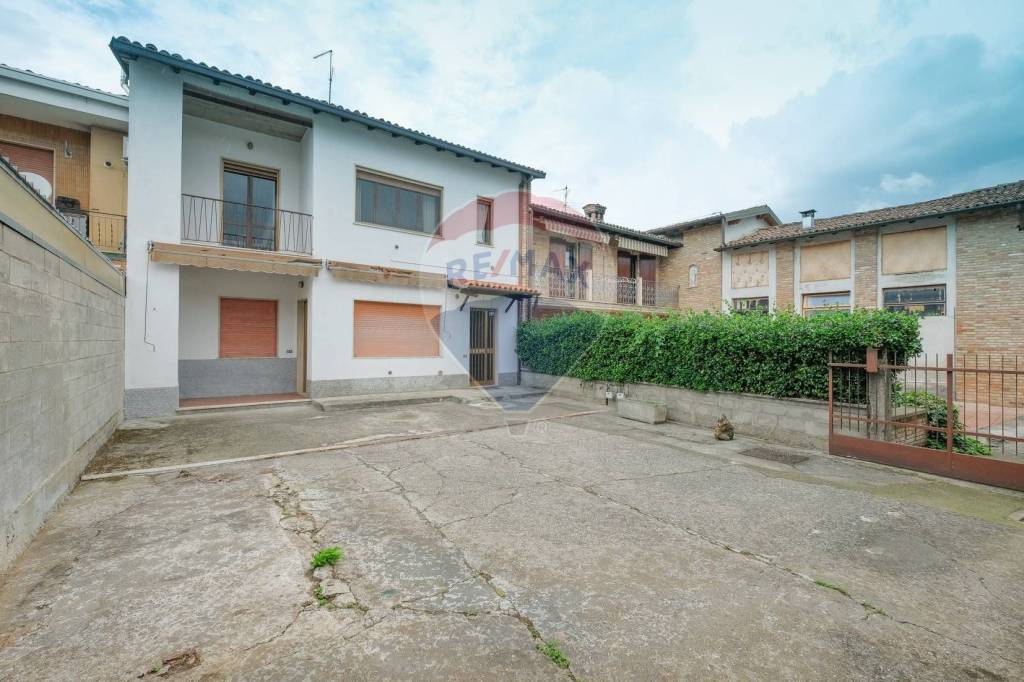 Appartamento in vendita a Fornovo San Giovanni via san vitale, 3
