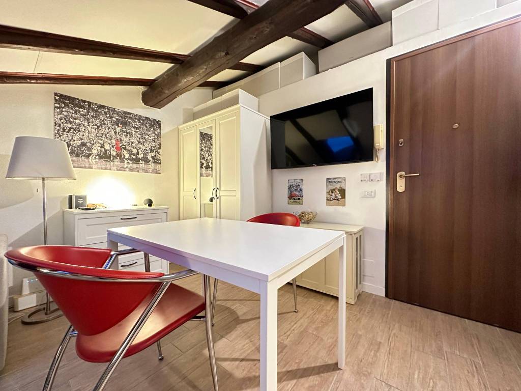 Appartamento in vendita a Milano via Carlo d'Adda, 2