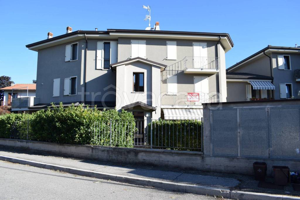 Appartamento in vendita a Montichiari via Conte Gaetano Bonoris