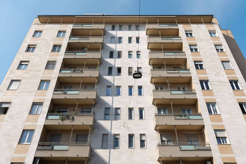 Appartamento in vendita a Milano via Francesco Cherubini, 3