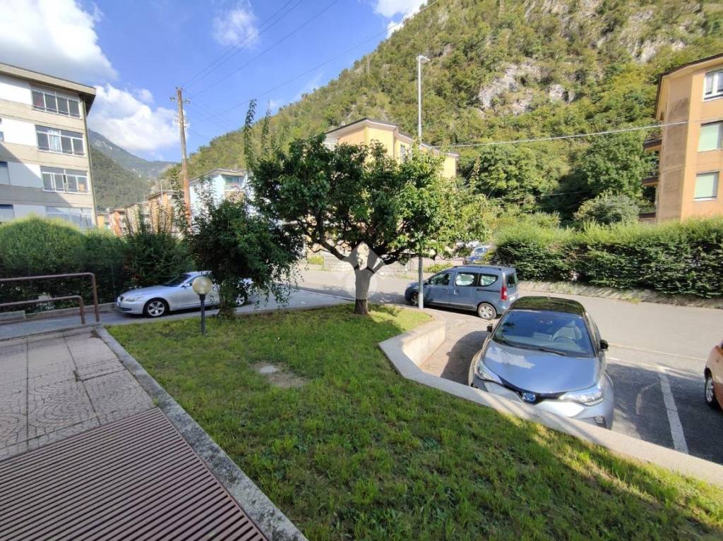 Negozio in vendita a Gardone Val Trompia via Giuseppe Mazzini, 27