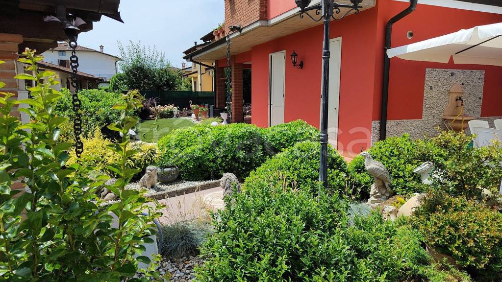 Villa Bifamiliare in vendita a Sesto ed Uniti via 1 Maggio