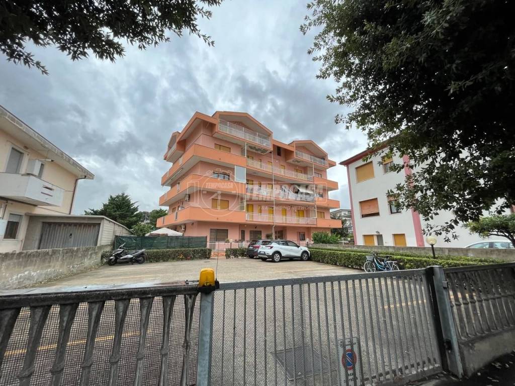Appartamento in vendita a Francavilla al Mare via Gran Sasso 3