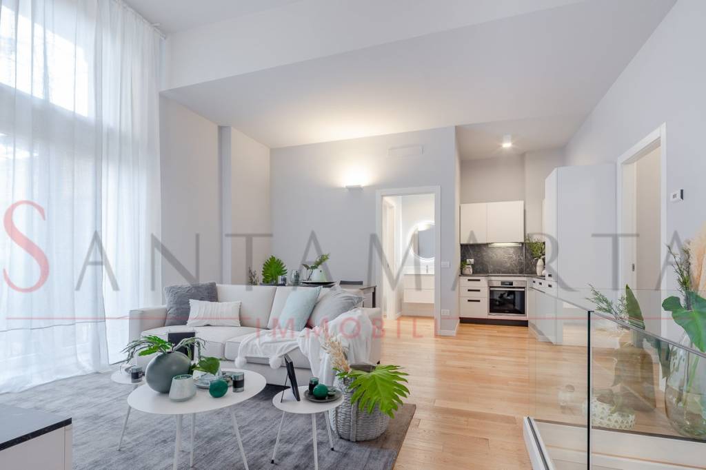 Appartamento in vendita a Milano via Serviliano Lattuada