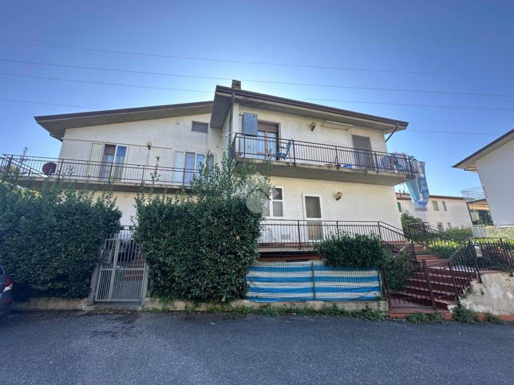 Villa a Schiera in vendita a Sarzana via dei Molini, 252