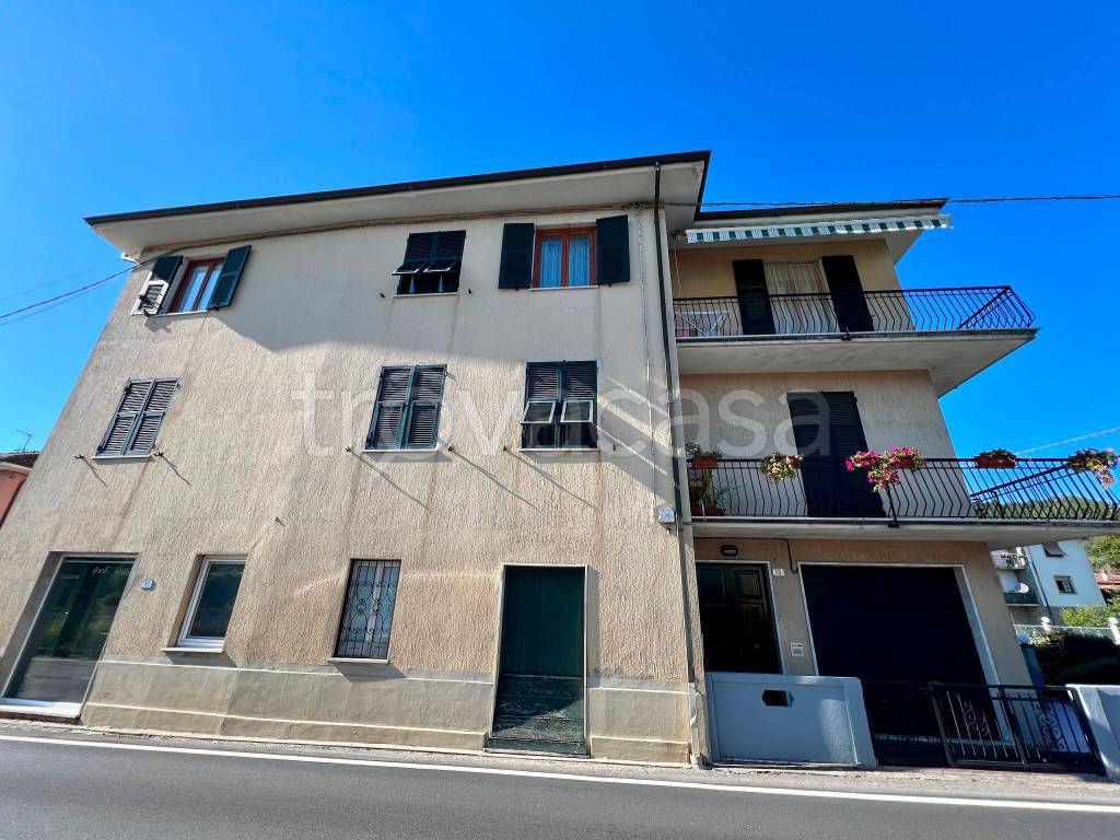 Appartamento in vendita a Brugnato via San Lazzaro, 15