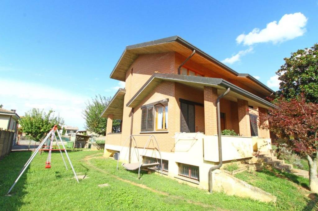 Villa in vendita ad Agrate Brianza via Alcide De Gasperi