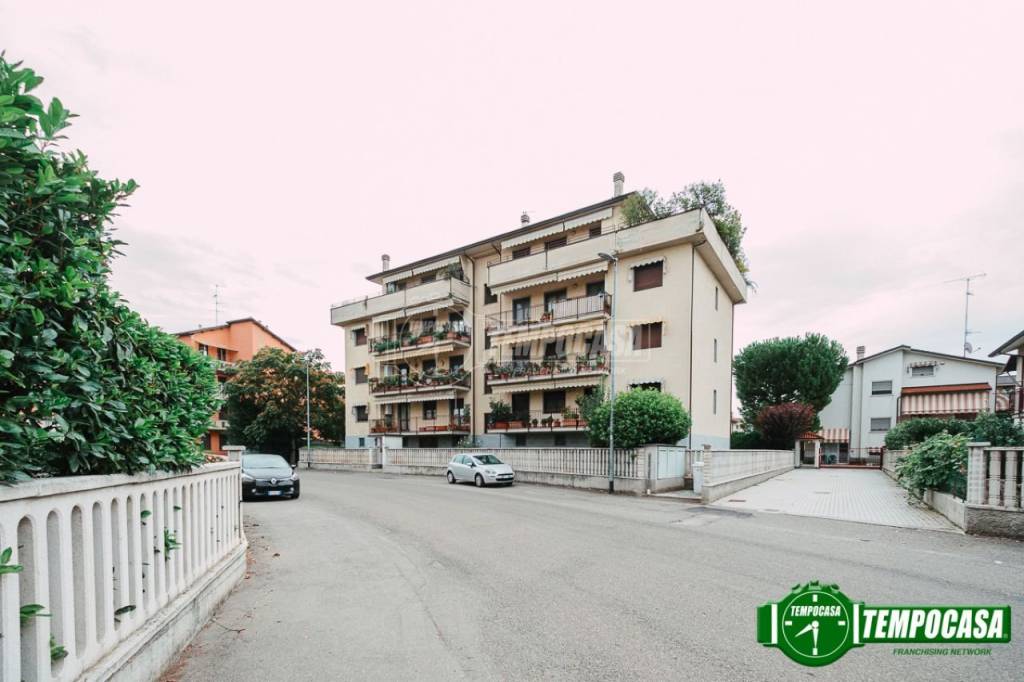 Appartamento in vendita a Voghera via Emilio Morini