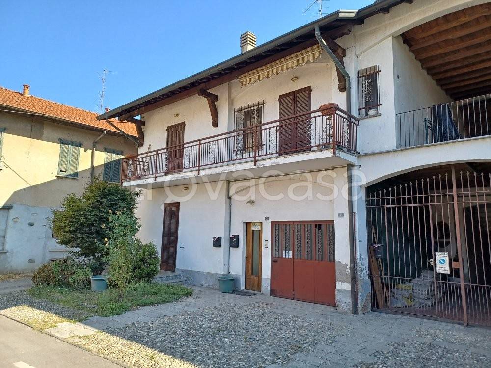 Villa Bifamiliare in vendita a Mariano Comense via Po