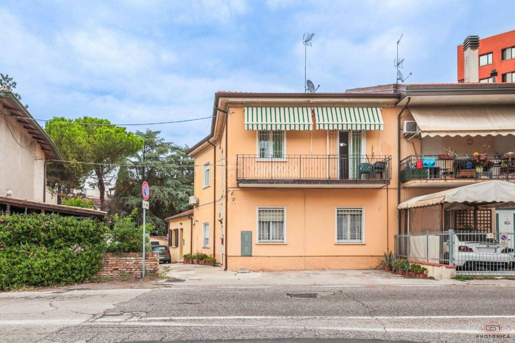 Villa a Schiera in vendita a Rimini via Monte Titano