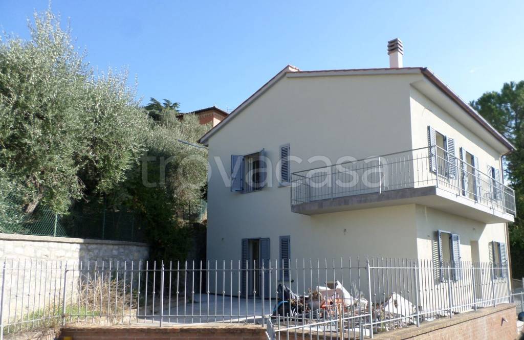 Villa in vendita a Castiglione del Lago via 25 Aprile
