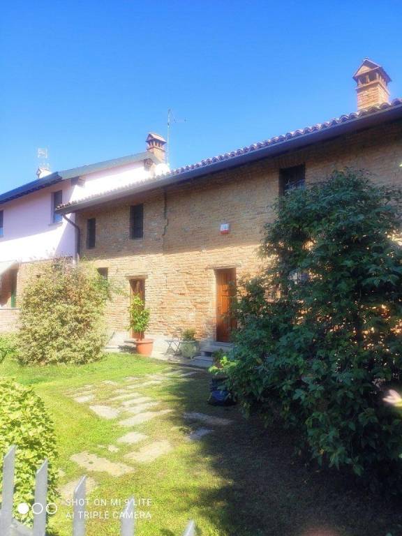 Villa Bifamiliare in vendita a Pavia strada Ca' della Terra, 26