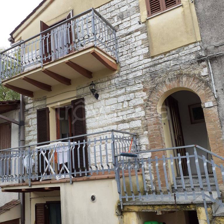 Casa Indipendente in in vendita da privato a Sassoferrato località Scorzano, 2