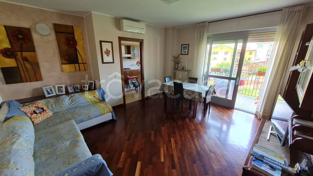 Appartamento in vendita a Pioltello via Dante Alighieri, 67
