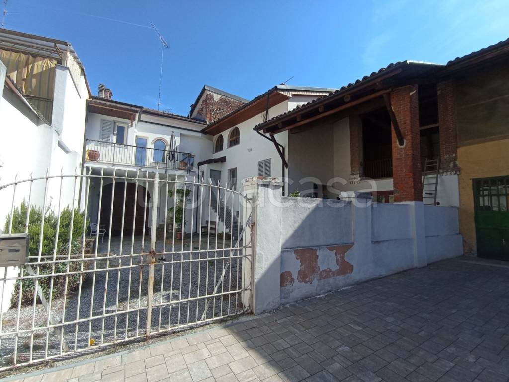 Villa a Schiera in vendita a Carrù via ospedale, 2