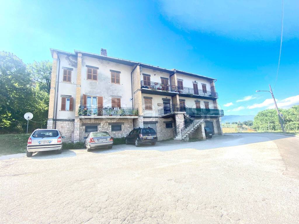 Appartamento in vendita a Castel Ritaldi viale Martiri della Resistenza, 30