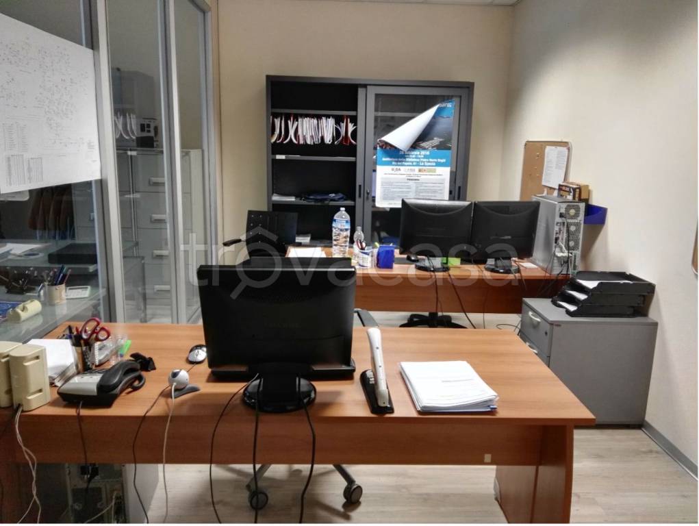 Ufficio in in affitto da privato a Sarzana strada Statale della Cisa, 59