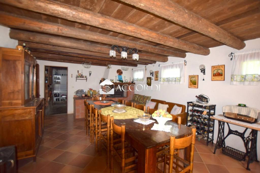 Villa Bifamiliare in vendita a Volpago del Montello via Carizzade