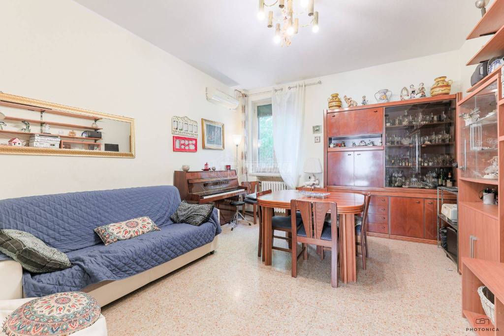 Appartamento in vendita a Bologna via Longarone