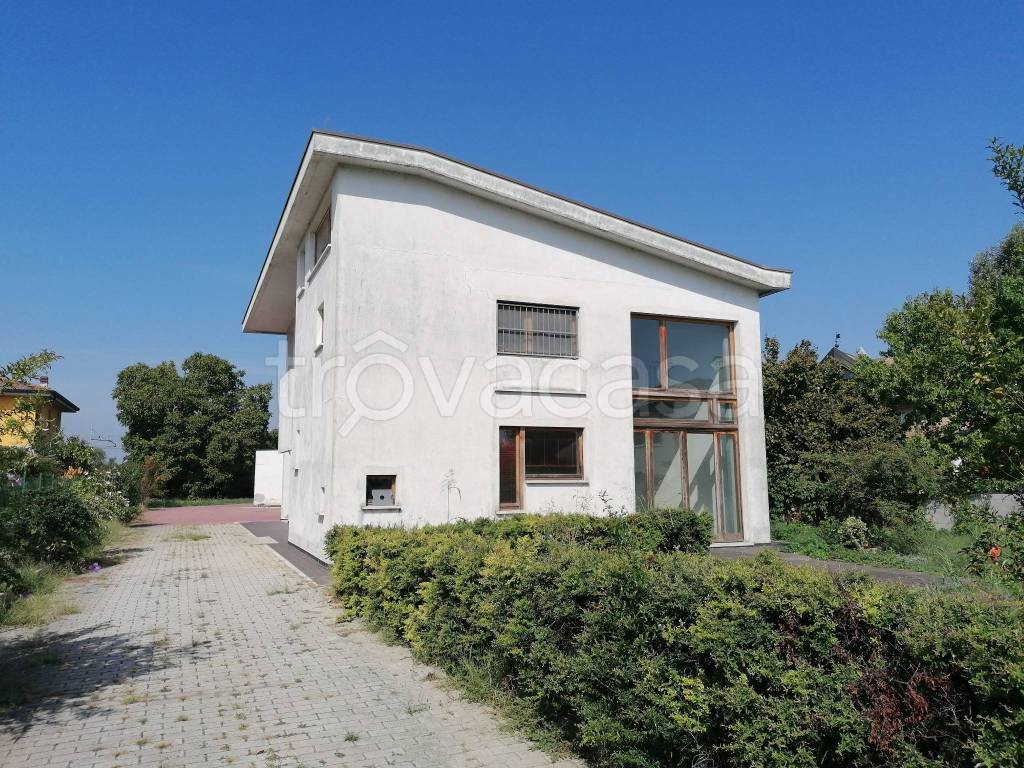 Villa in vendita a Castellucchio via Gabbiana