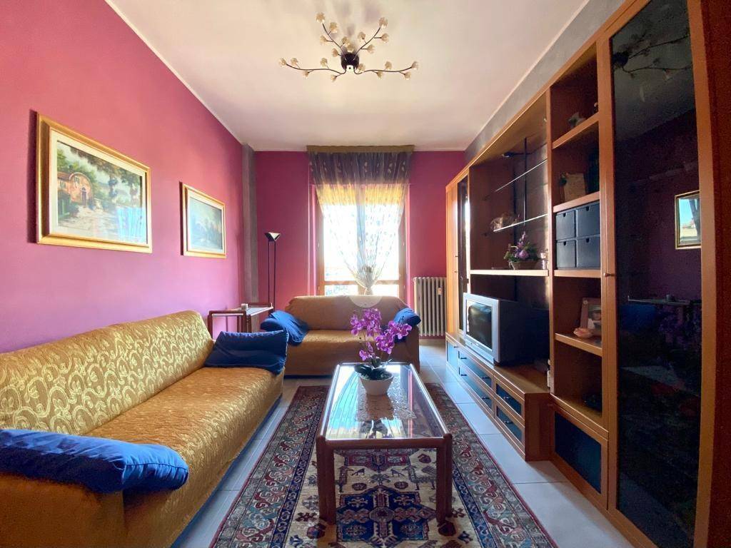 Appartamento in vendita a Grinzane Cavour via delle Rose, 1