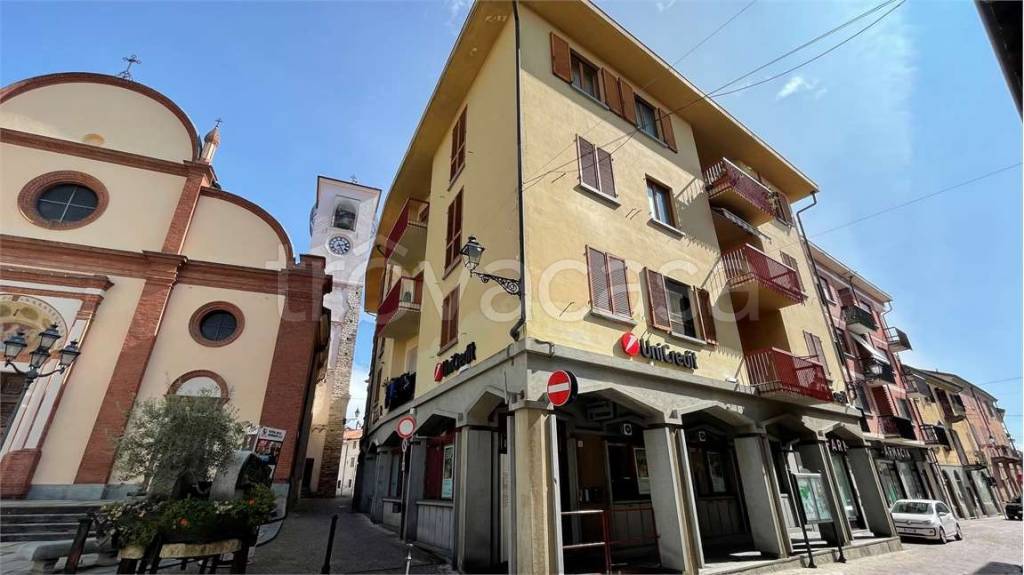 Appartamento in vendita a San Giorgio Canavese via Carlo Alberto, 3
