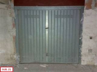 Garage in vendita ad aci catena via vampolieri, n. 73