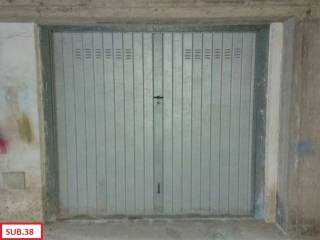 Garage in vendita ad aci catena via vampolieri, n. 73