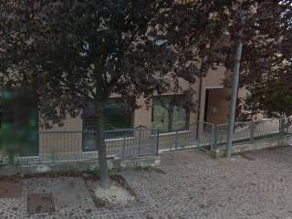 Negozio all'asta a urbino viale guido da montefeltro, n. 35