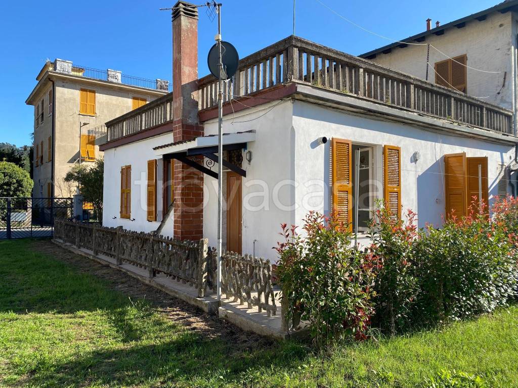 Villa a Schiera in in vendita da privato a Sesta Godano via Roma, 222