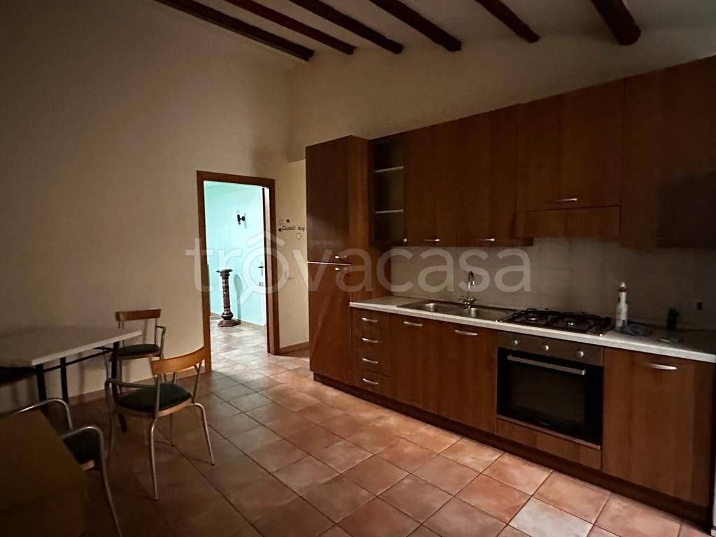 Appartamento in in affitto da privato a Caltanissetta corso Vittorio Emanuele, 145