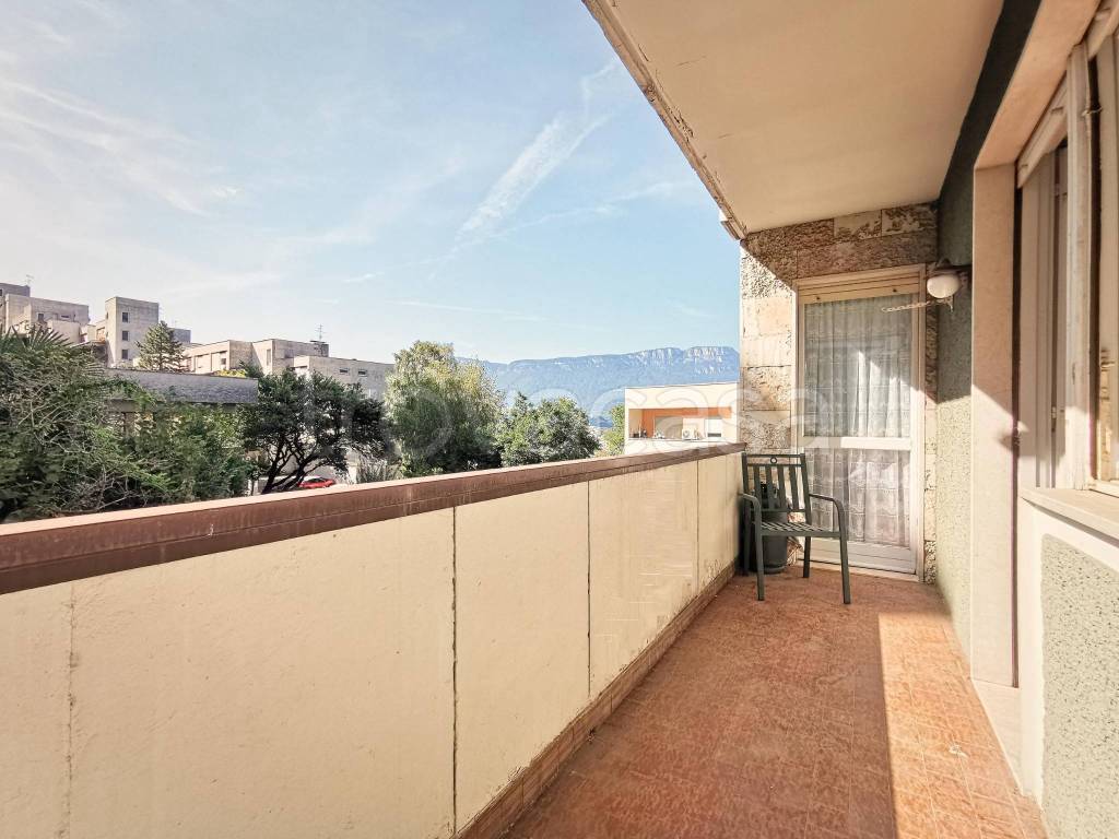 Appartamento in vendita a Bolzano via Aurelio Nicolodi
