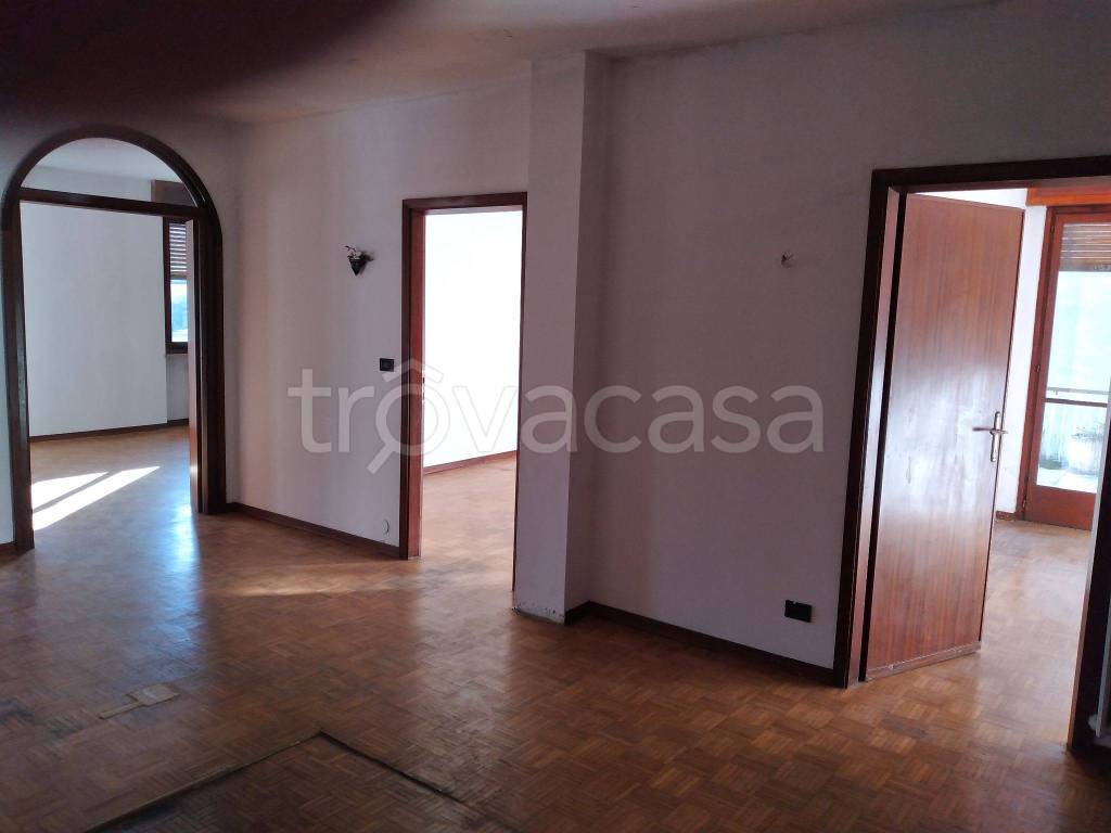 Appartamento in in vendita da privato a Borgosesia via Montrigone, 125