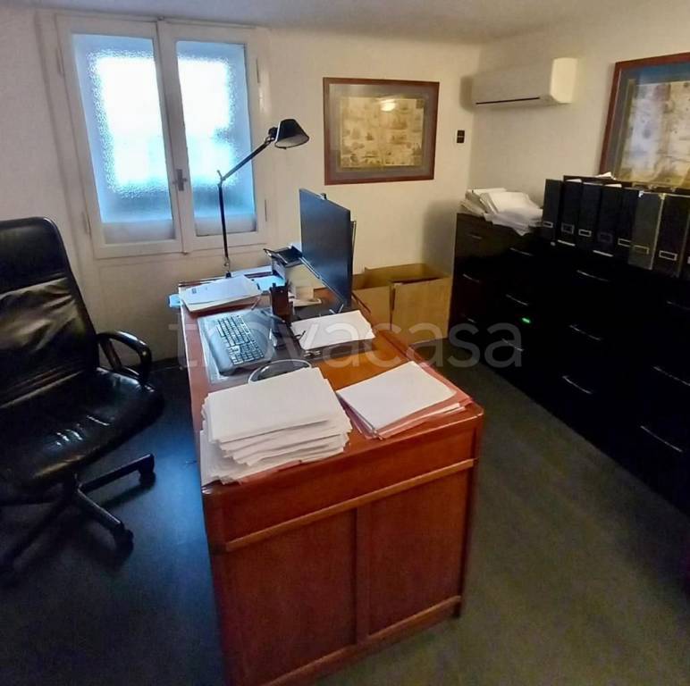 Ufficio in in affitto da privato a Milano via Podgora, 7