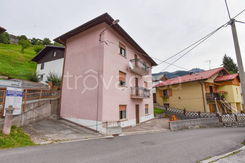 Casa Indipendente in vendita a Paularo via Ravinis, 22