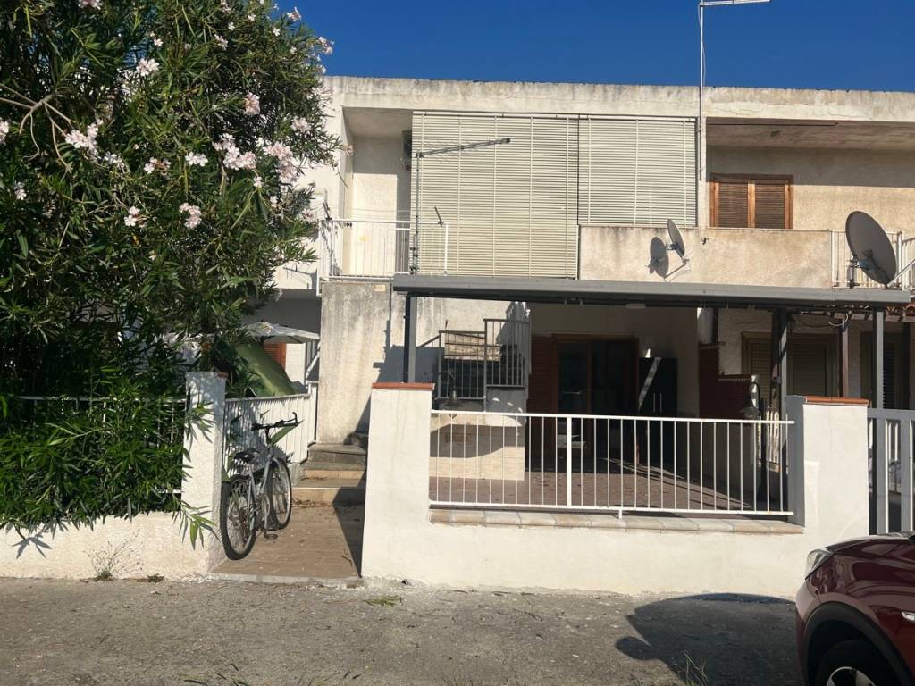 Appartamento in vendita a Falconara Albanese via marinella , 39